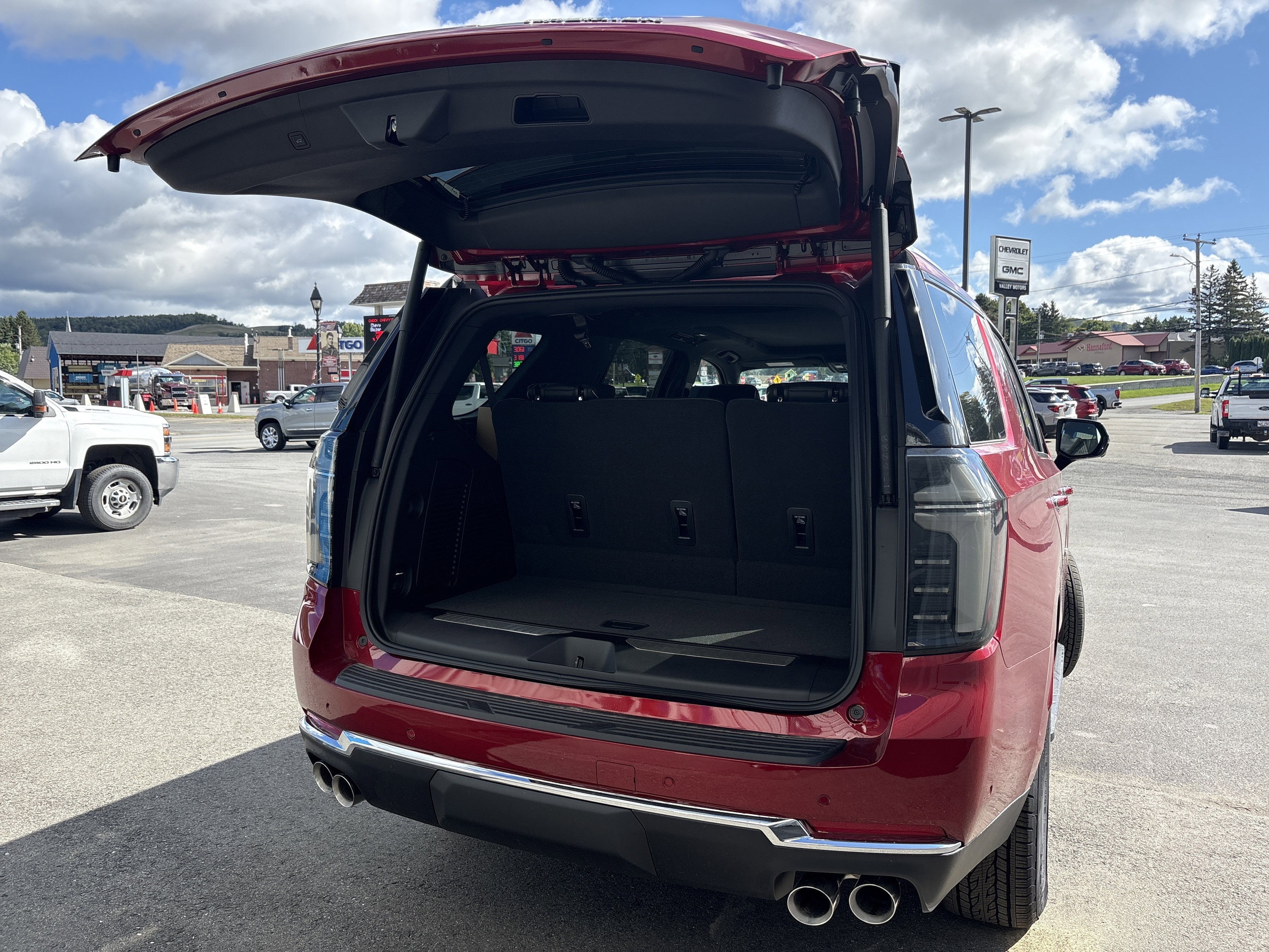 2025 Chevrolet Tahoe Premier