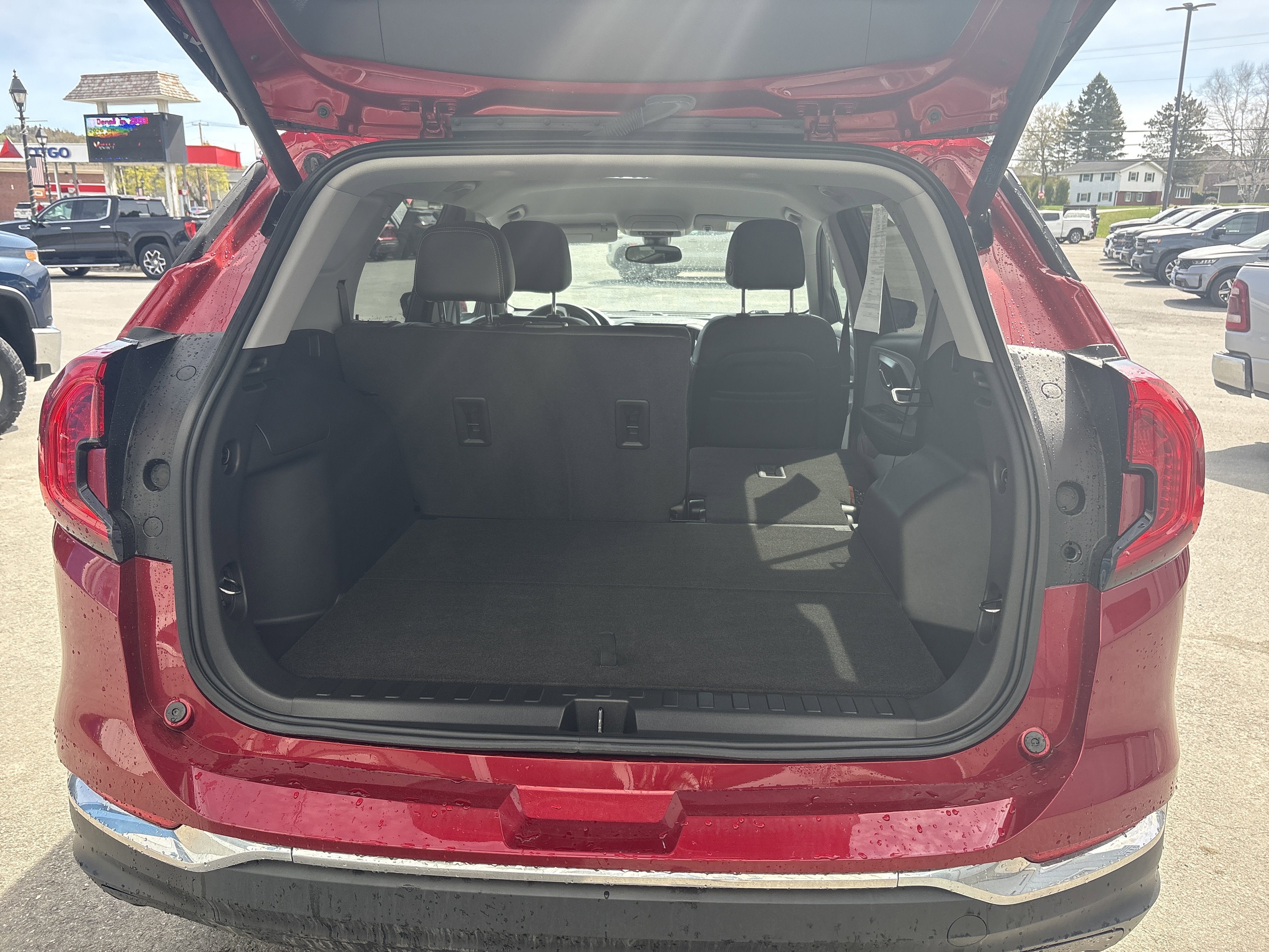 2023 GMC Terrain SLT