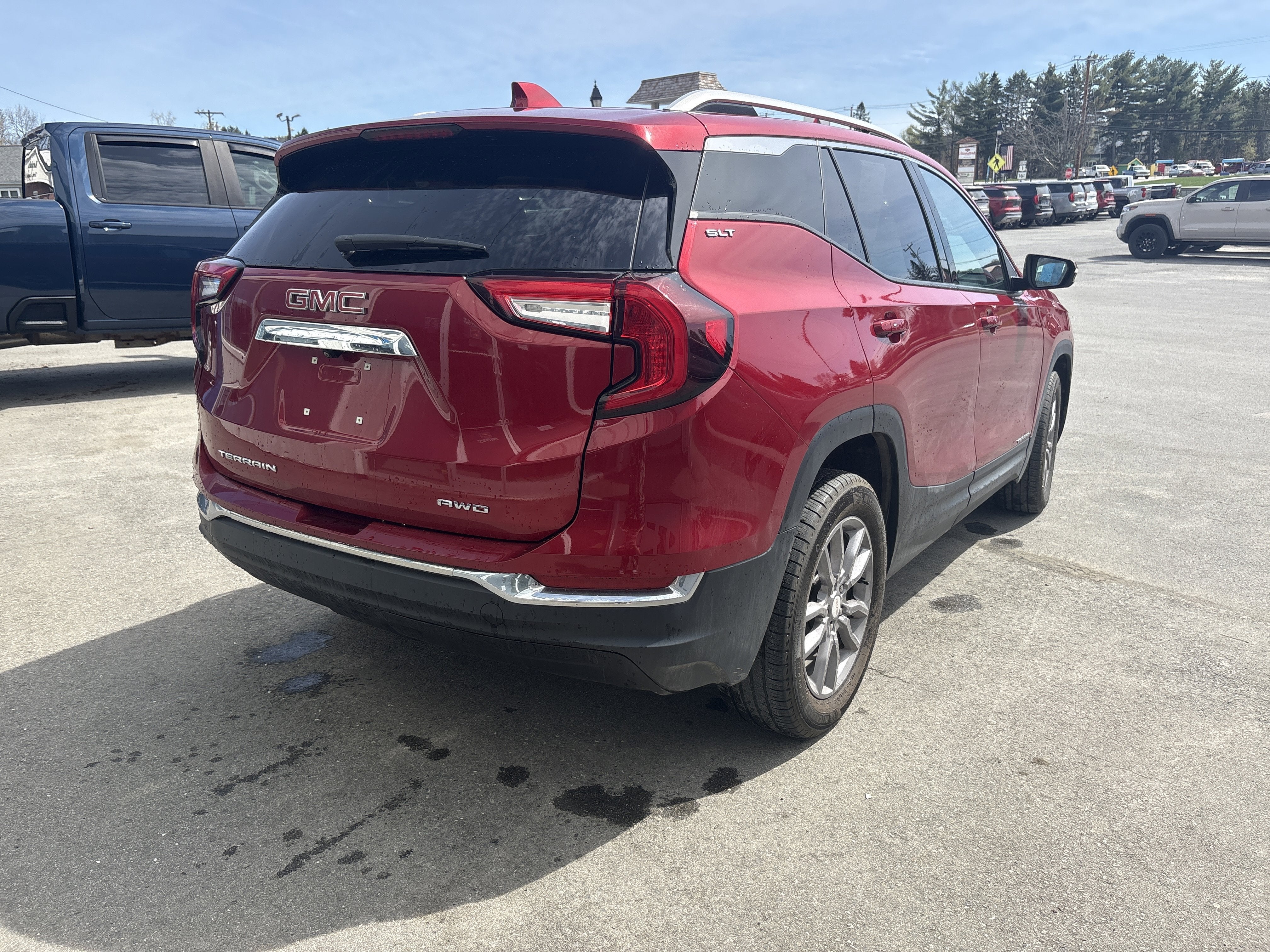2023 GMC Terrain SLT