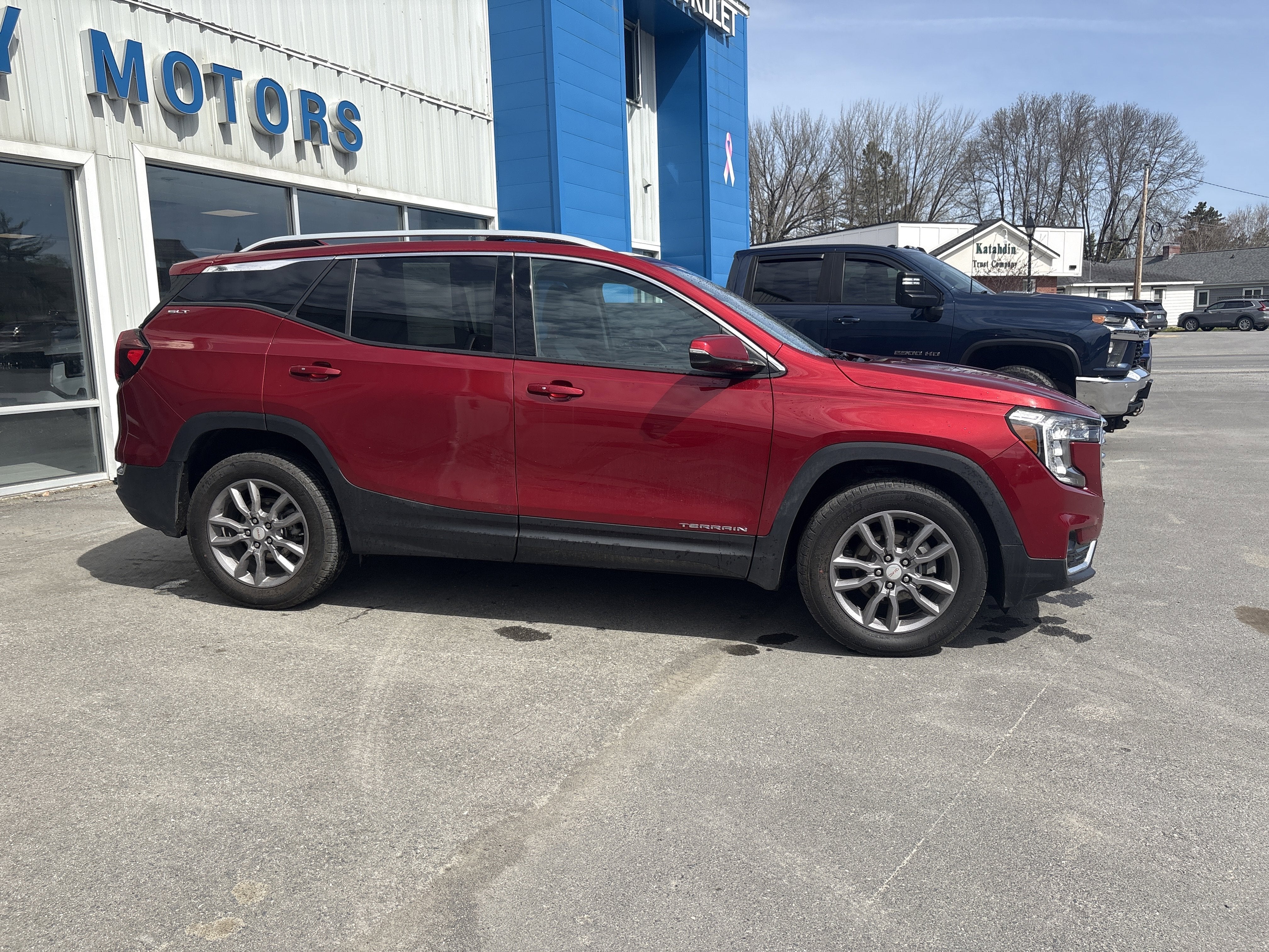 2023 GMC Terrain SLT